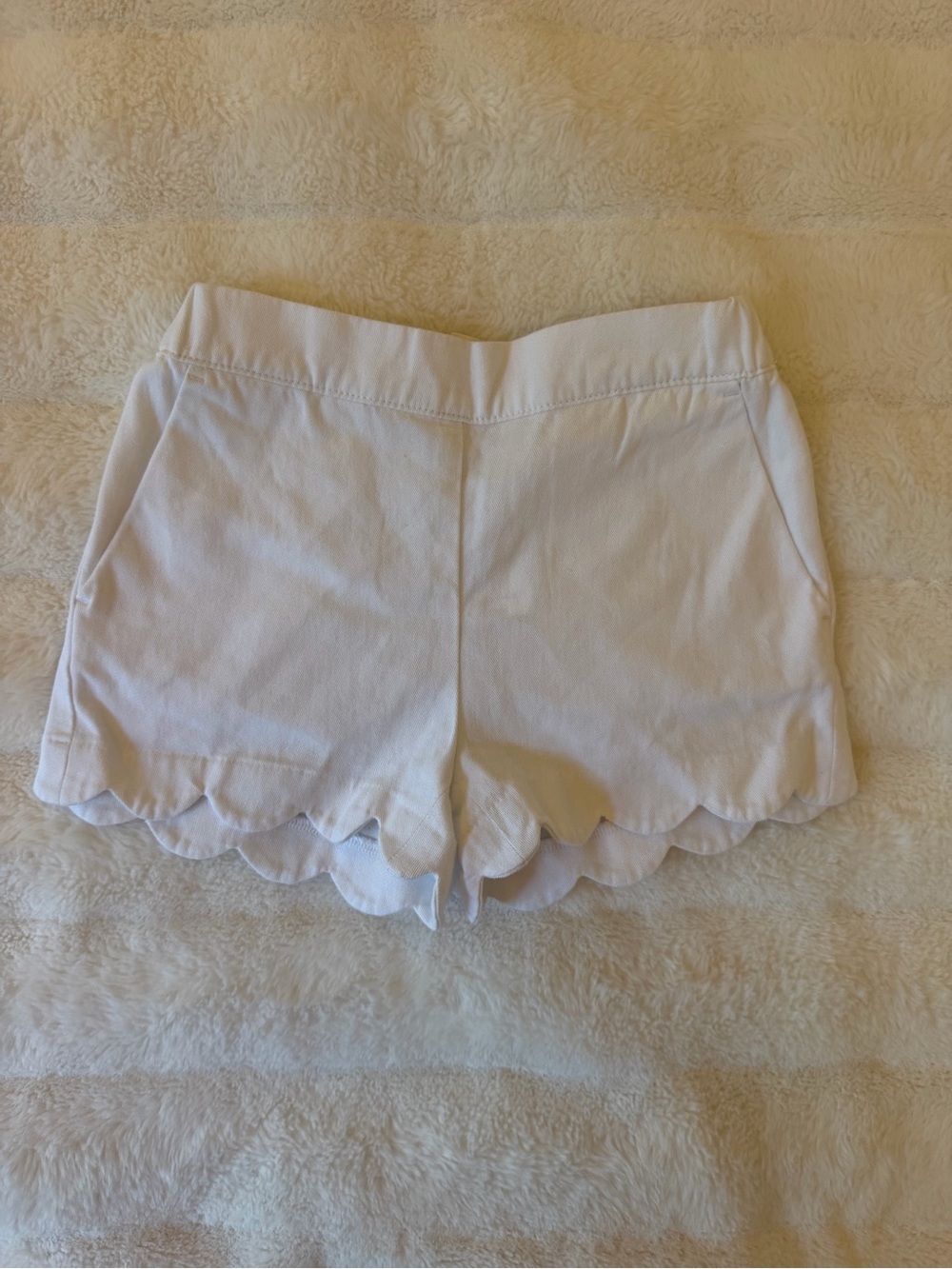Crewcuts White Scallop-Hem High-Waist Shorts
